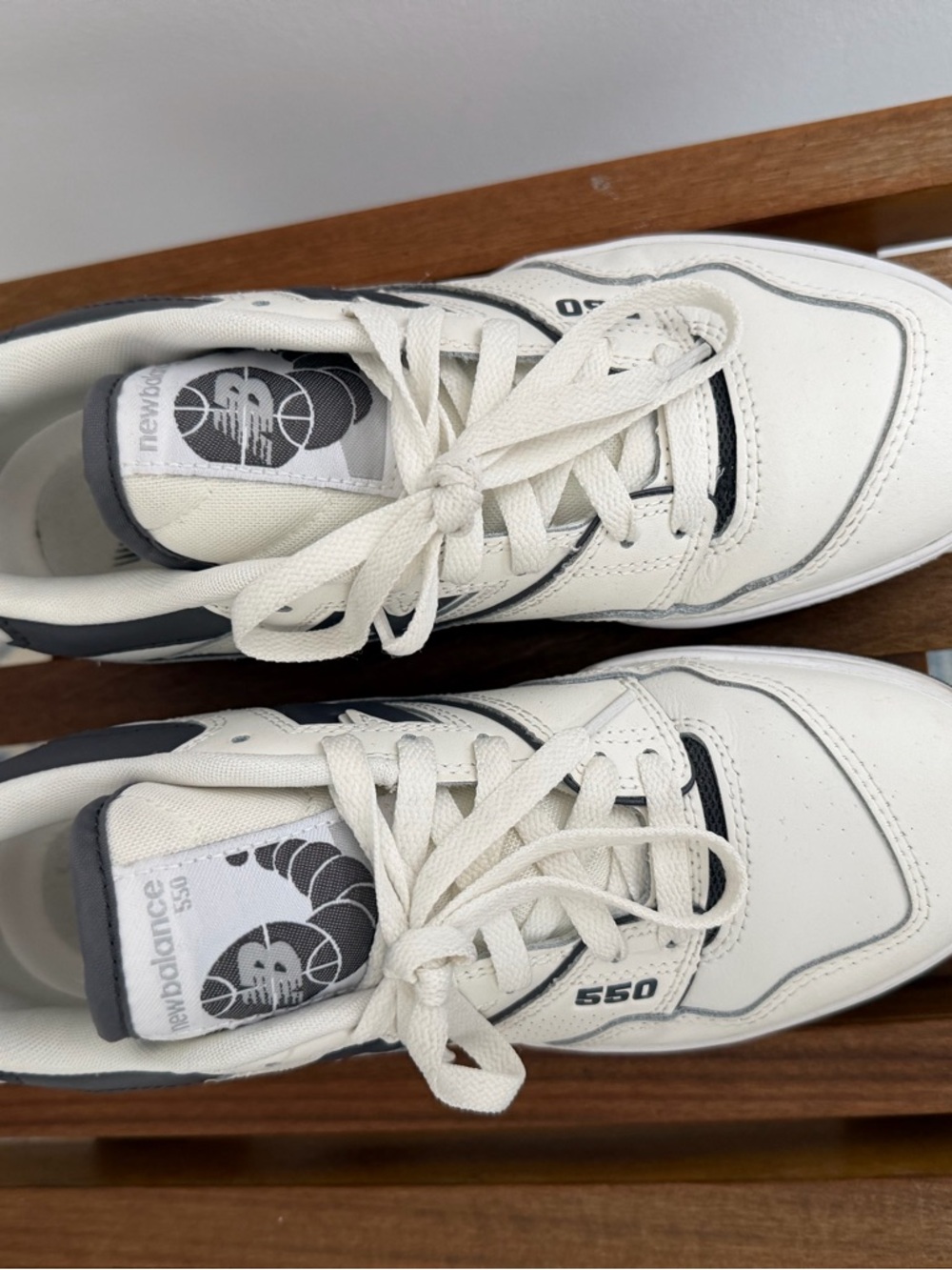 New Balance 550 Womens White and Gray Low-Top Sneakers - Picture 4 of 8
